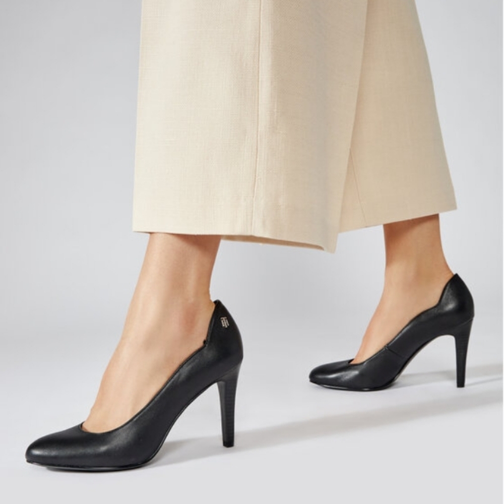 Tommy Hilfiger Black Leather Pointed-Toe Stiletto Heels